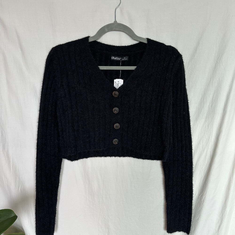 Aster Cropped Black Sweater - Size Small